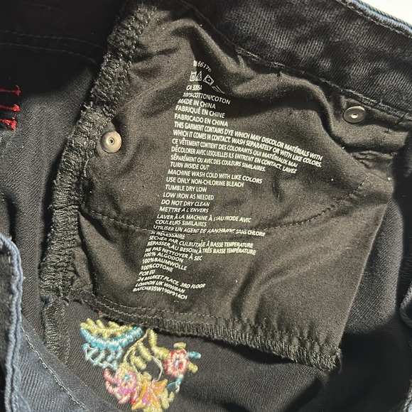 Anthropolpgie BDG High Rise Dree Embroidered Black Denim Shorts - Picture 14 of 15